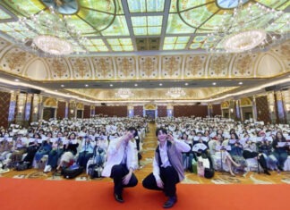 “แม็กกี้-บาส” ทำถึง! บินลัดฟ้าจัดแฟนไซน์ครั้งแรกที่เซี่ยงไฮ้