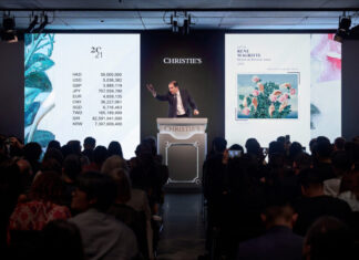 ยอดประมูล “20th/21st Century Asia Spring Sales” ทะลุ 926 ล้านดอลลาร์