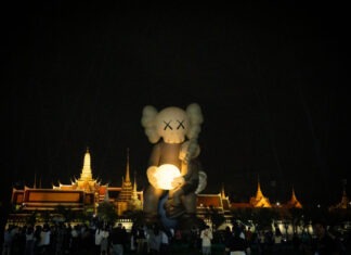 L&E ร่วมสร้างประสบการณ์งานศิลปะ KAWS:HOLIDAY BANGKOK