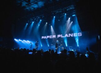 Paper Planes จัดคอนเสิร์ตเดี่ยวครั้งแรกในจีน