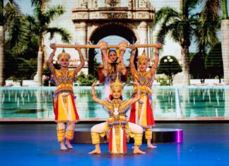 ศิลปวัฒนธรรมรวมใจไทย – ลาว