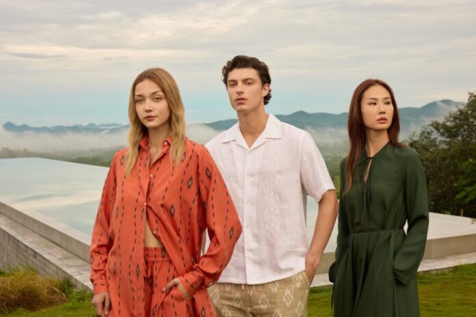 1_จิม ทอมป์สัน Jim’s Field of Dreams